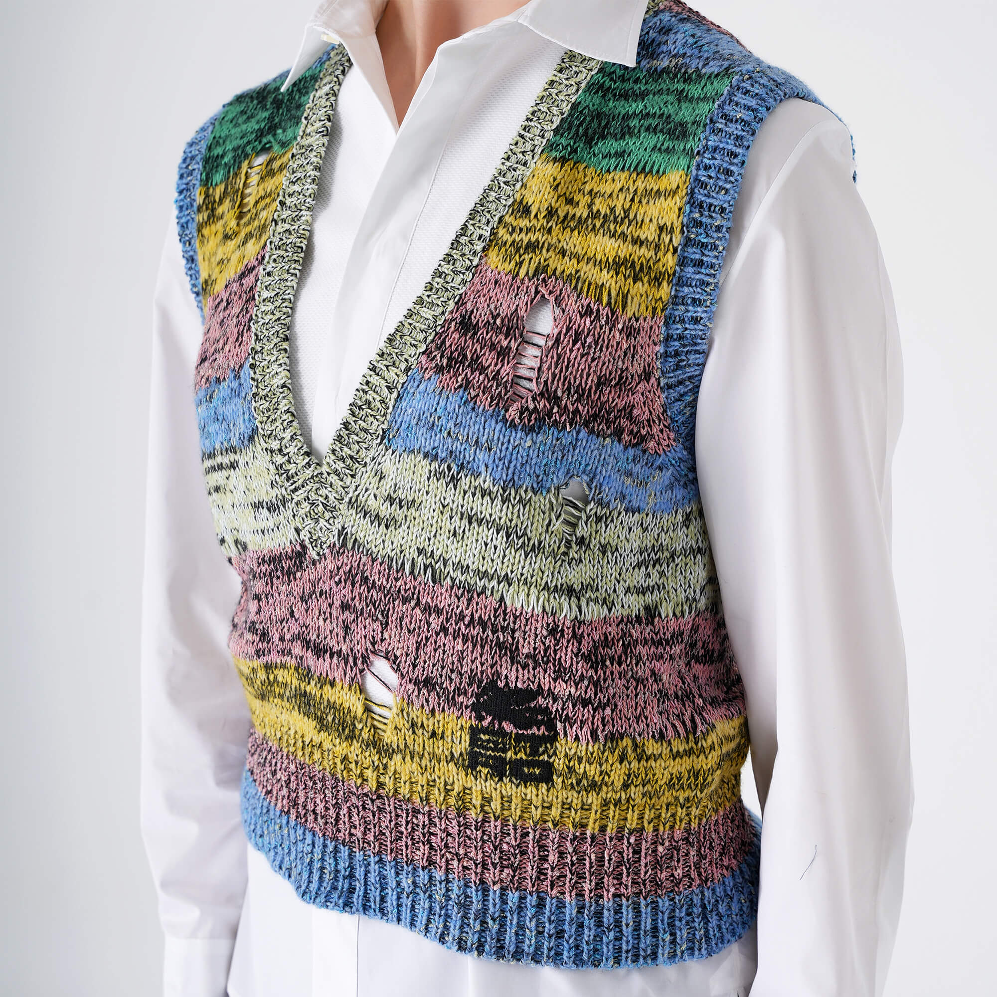 Etro - Multicolor V Neck Patch Sleeveless Sweater